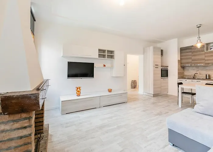 Guesthost - Santa Croce Wonderful Апартаменты *