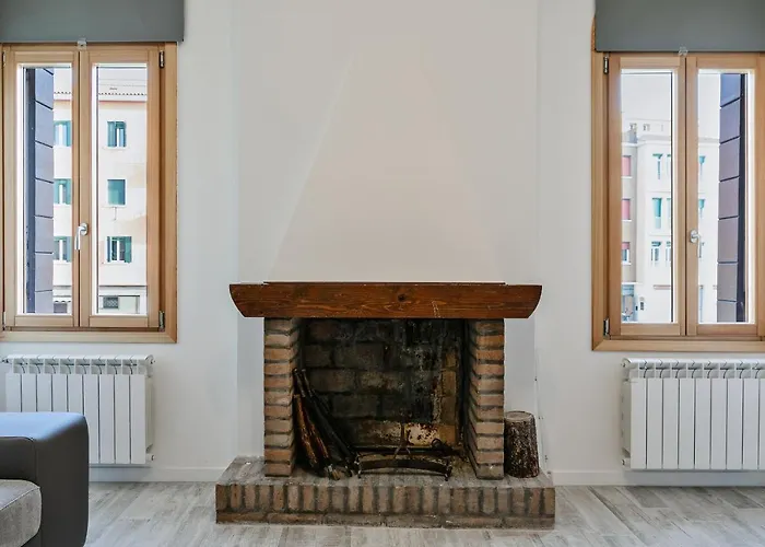 Апартаменты Guesthost - Santa Croce Wonderful Венеция