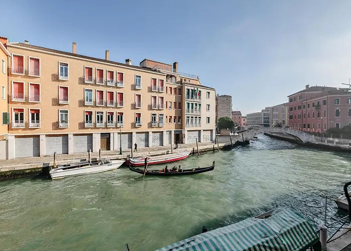 Апартаменты Guesthost - Santa Croce Wonderful *