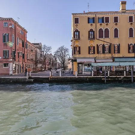 Apartment Guesthost - Santa Croce Wonderful *